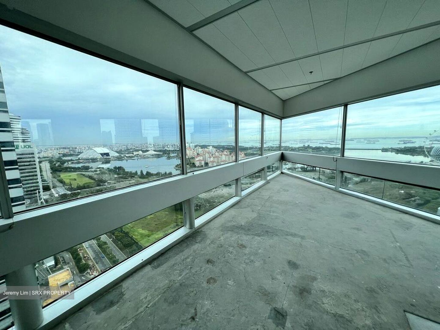 Gateway West (D7), Office #588084721